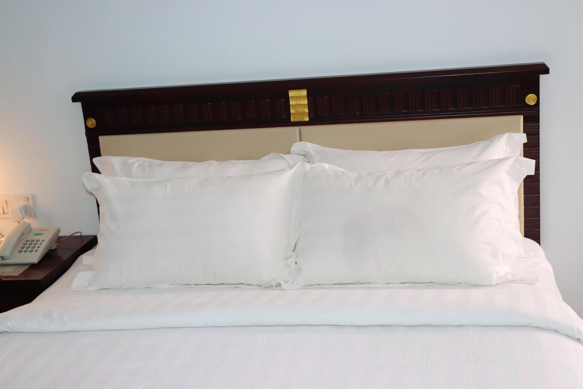 Al Amin Capsule hotel