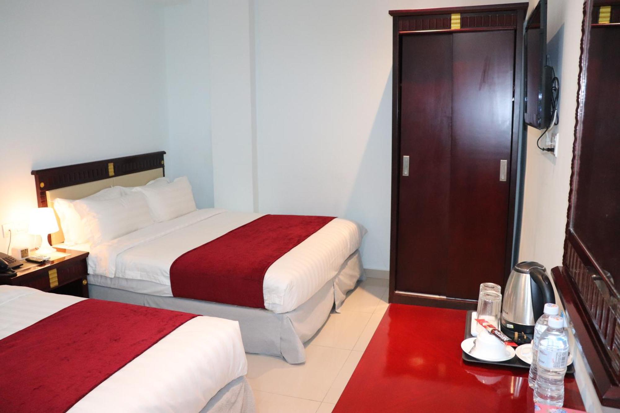 Al Amin Capsule hotel